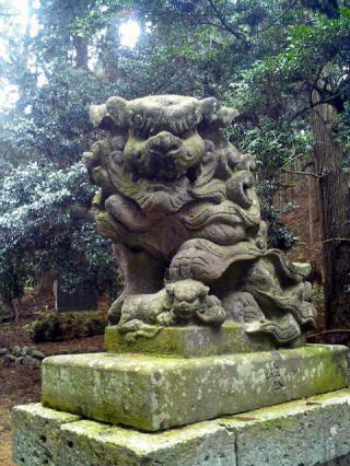 智賀津神社（狭間田）の狛犬　４