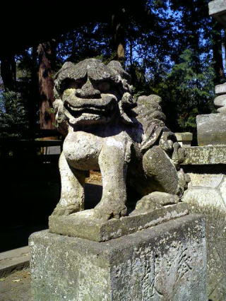 宇都宮市徳次郎・智賀都神社の狛犬