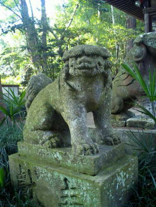 壬生町・雄琴神社の狛犬