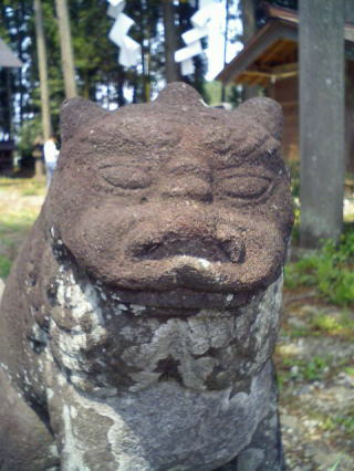 熊野神社の狛犬　３
